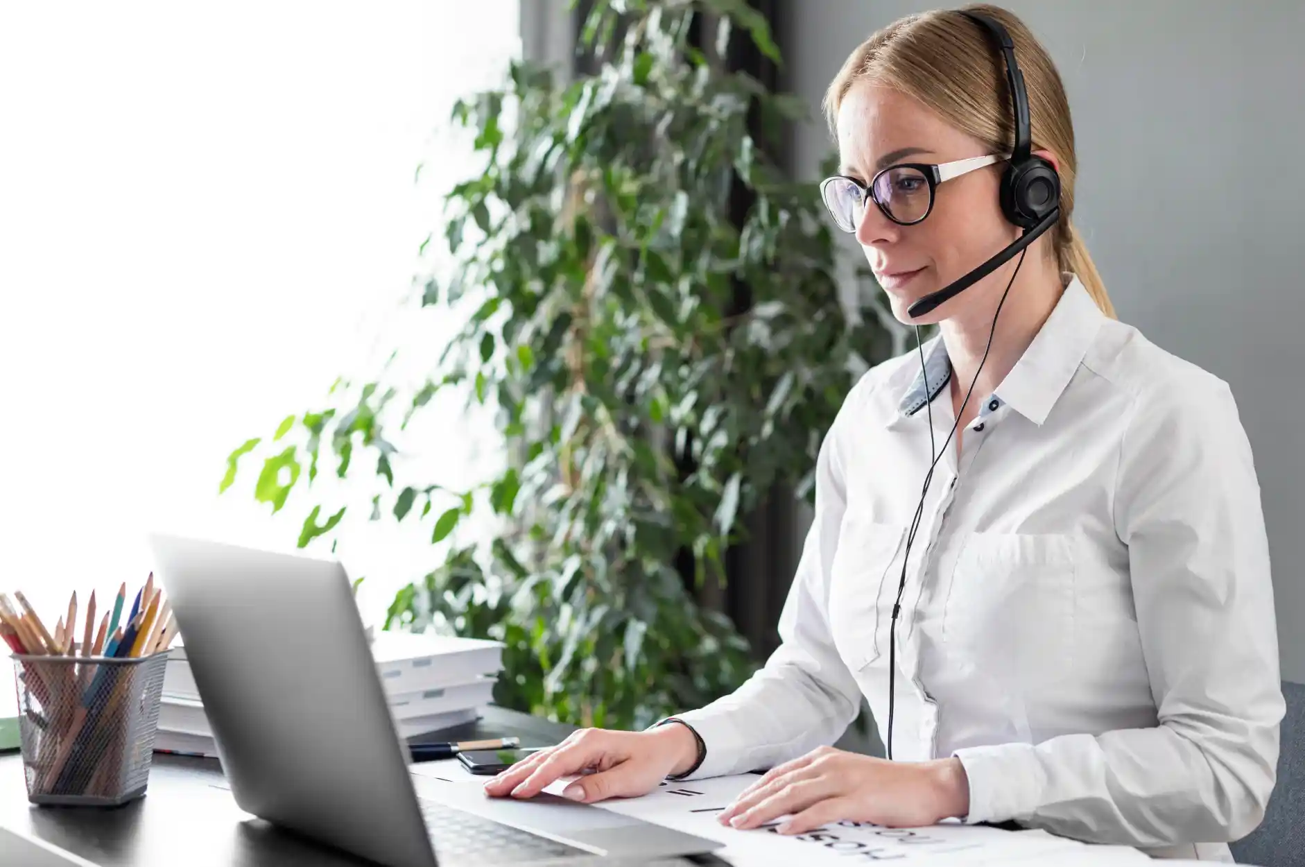 Why UK Taxi Firms Need Better Customer Interaction Management Solutions 